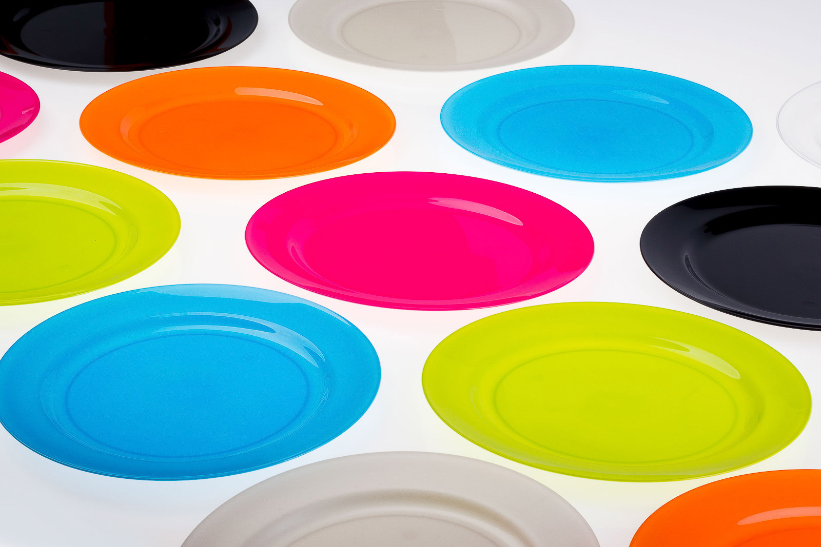 Platos desechables de plástico – Colores sólidos vibrantes, almuerzo, cena,  fiesta, 7, 9, 10 pulgadas, platos de papel, platos llanos, platos de