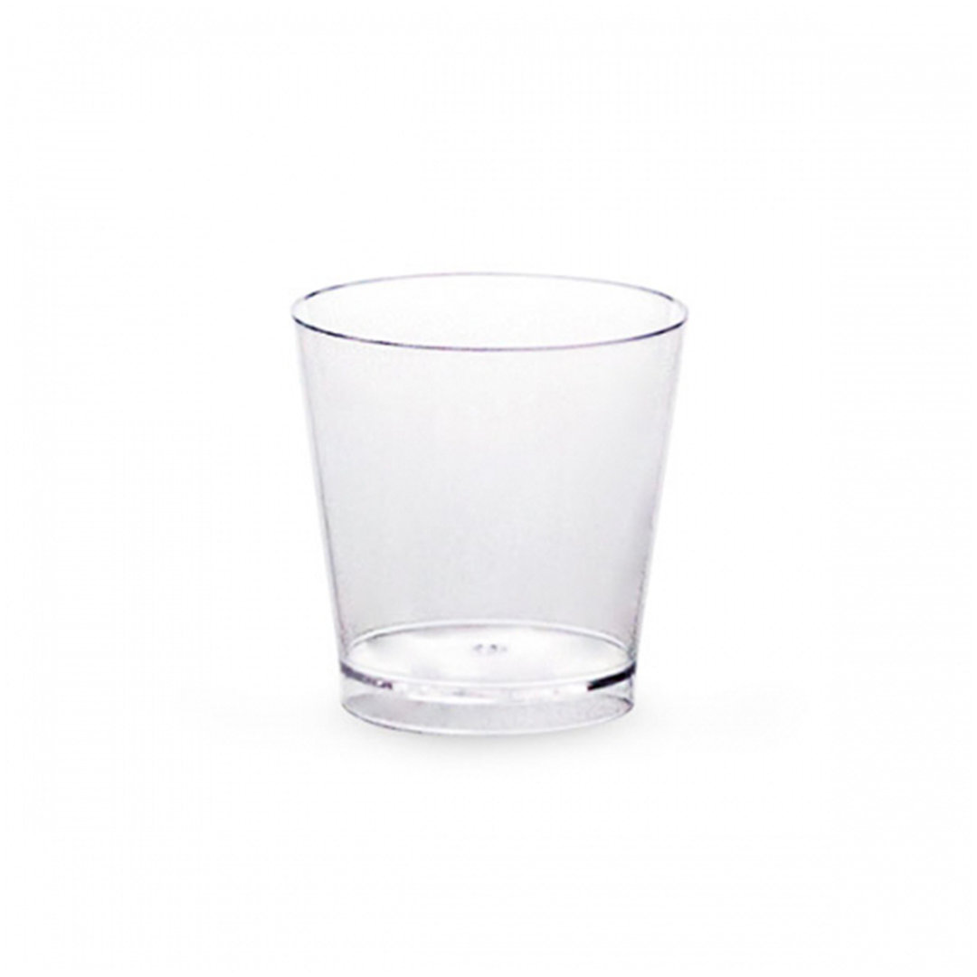 Vaso de cristal con asa, tapa negra y pajita.Dimensión: 8 x 8 x 13 cm.